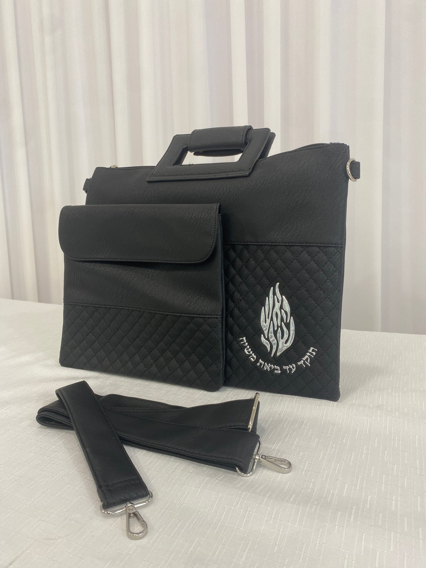 סט כיסוי טלית ותפילין עם רצועה וידית שחור האש שלי