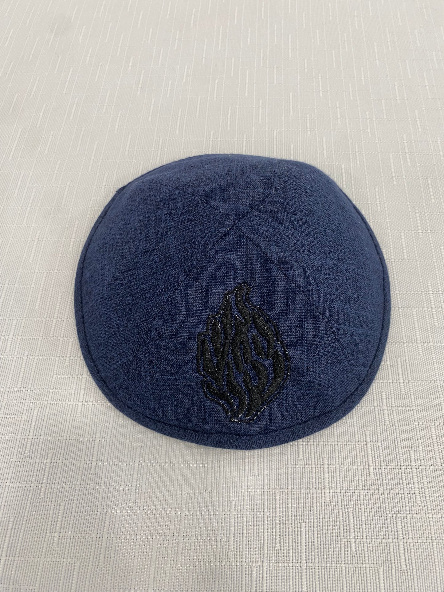 כיפה כחולה האש שלי שחור