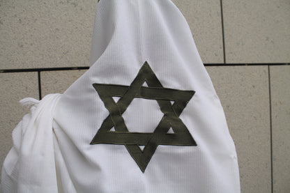 טלית דגם מגן דוד