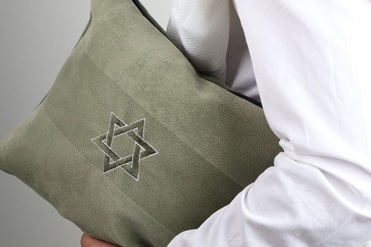 כיסוי טלית ותיפלין