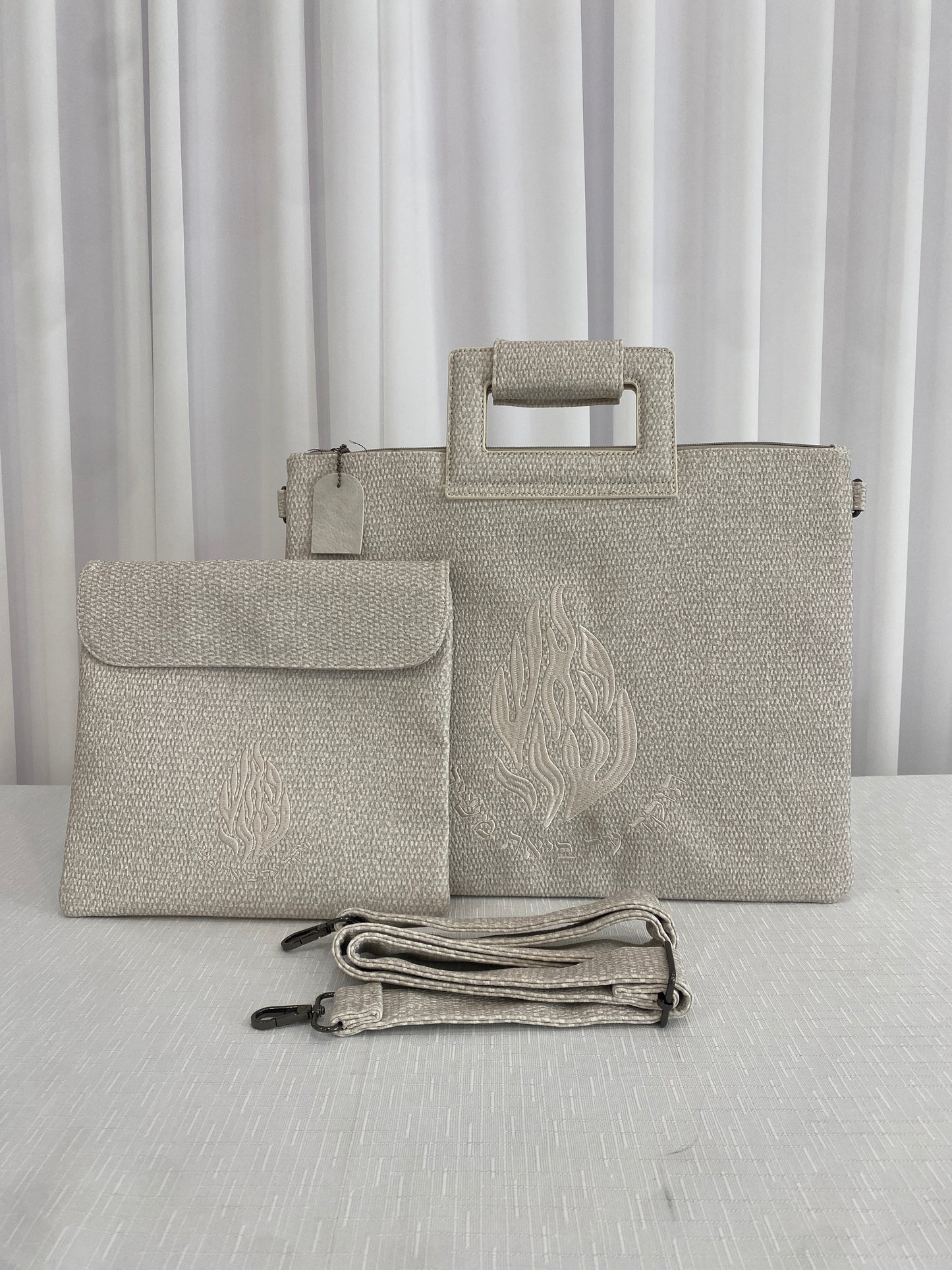 סט כיסוי טלית ותפילין האש שלי עם ידית ורצועה